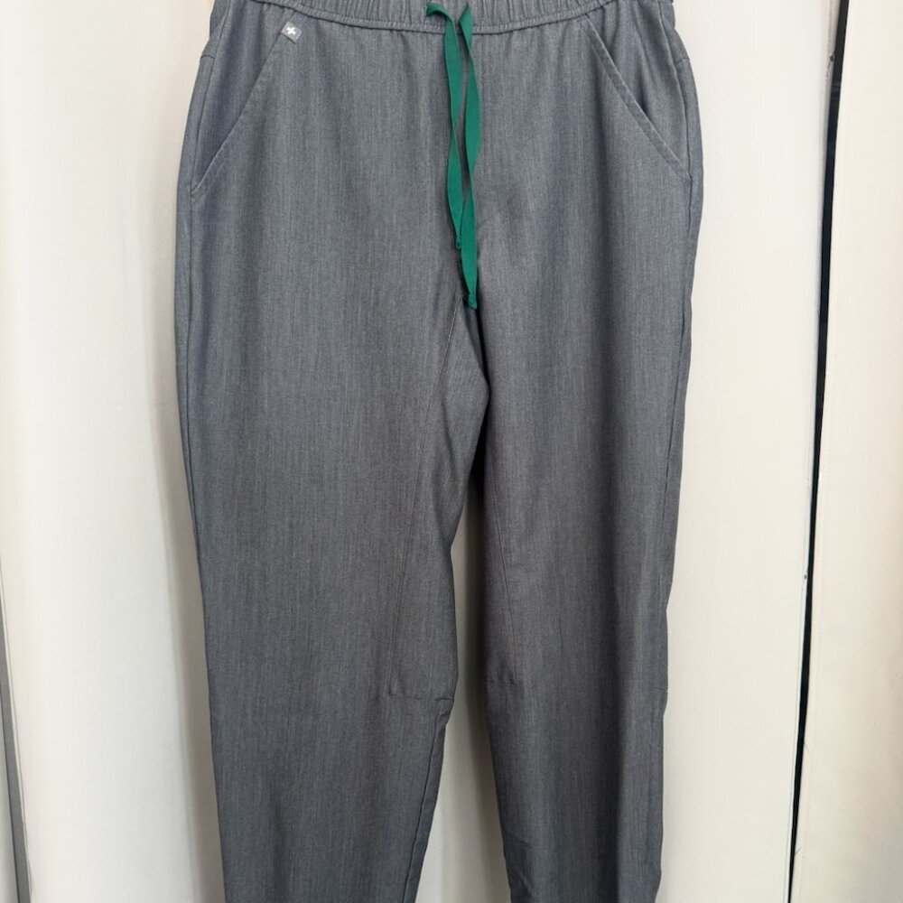 FIGS Tansen Jogger Scrub Pants Men Small Graphite Gray Scrubs